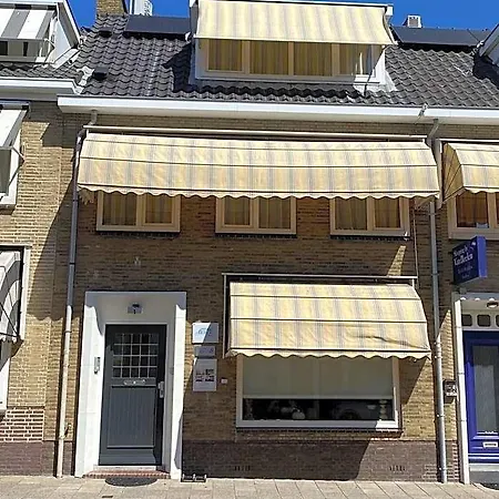 8 Studio's Aparthotel