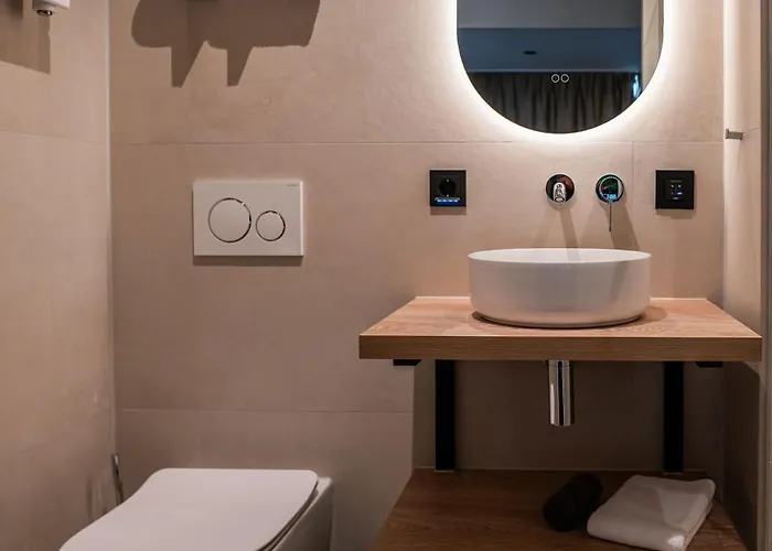 Aparthotel 8 Studio's 4*